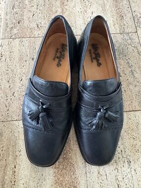 Vito Rafolo made in Italy leather shoes.
Size -8.5